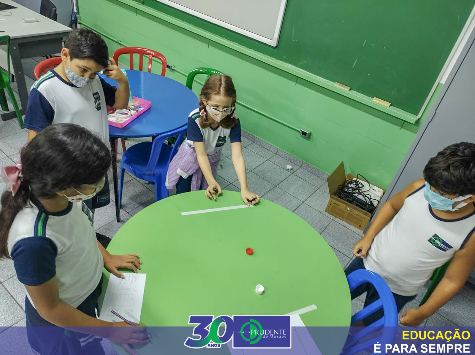 Futebol de Tampinhas - AEE TEA